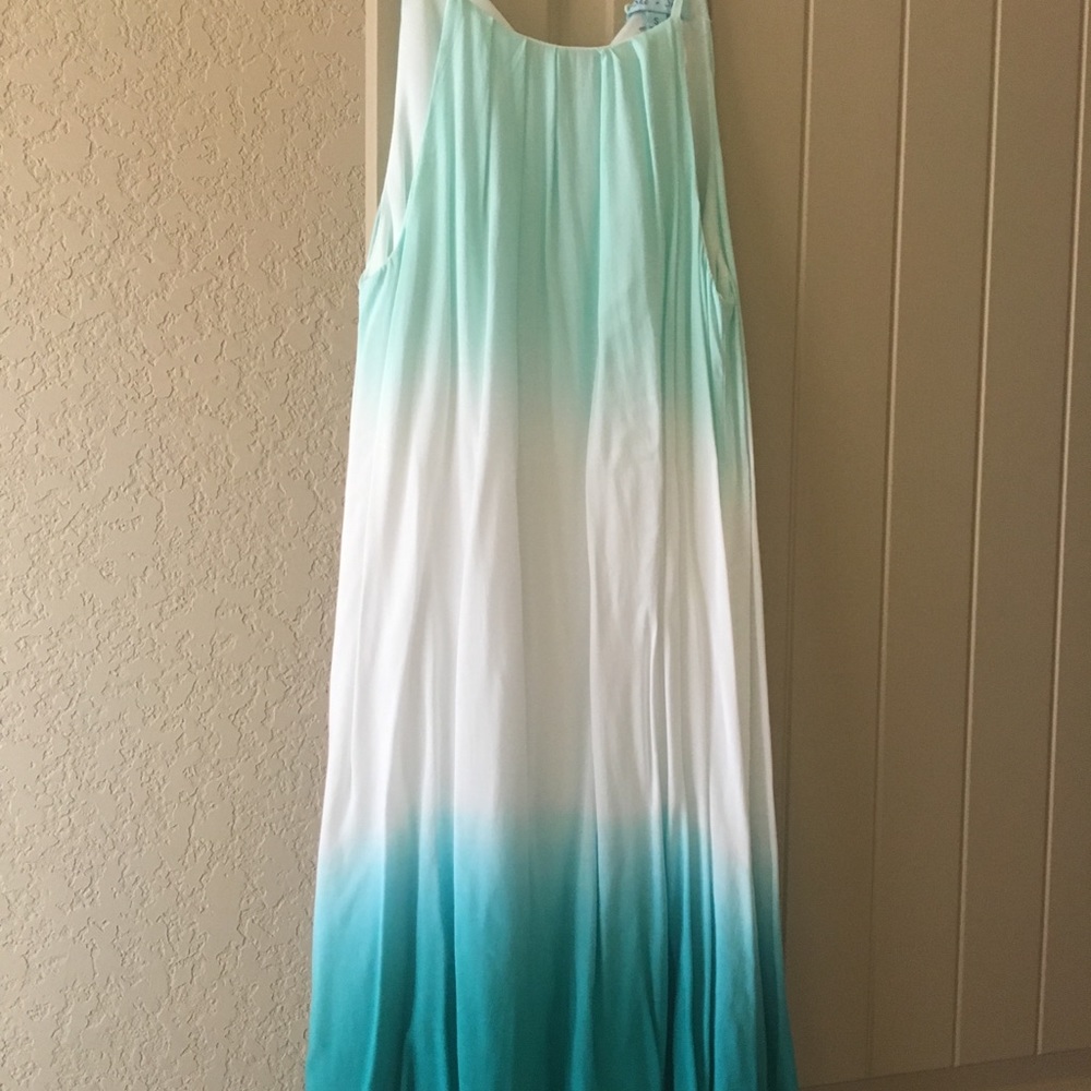 Ombré dress, size small. NEW, no tag